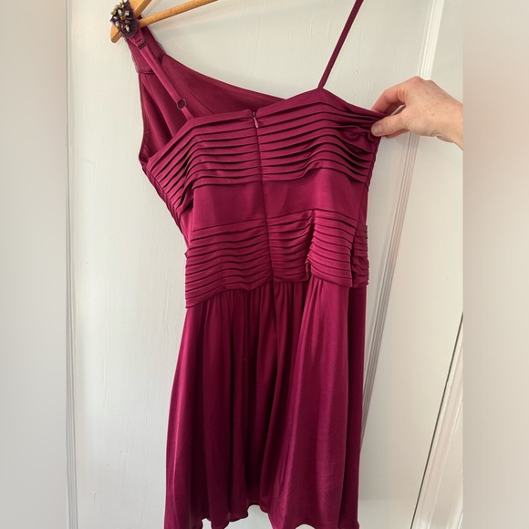 BCBG Maxazria mini one shoulder dress in gorgeous raspberry color - Picture 3 of 5
